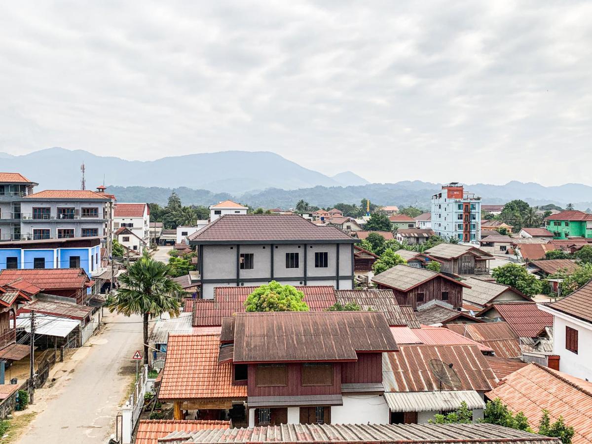 Bountang Mountain View Riverside Hotel Vang Vieng Exterior foto