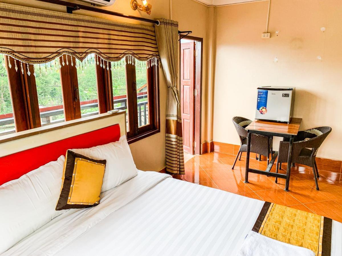 Bountang Mountain View Riverside Hotel Vang Vieng Exterior foto